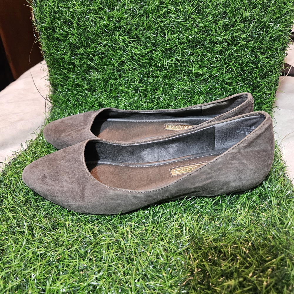 Audrey Brooke Elegant Gray Women's Flats size 8